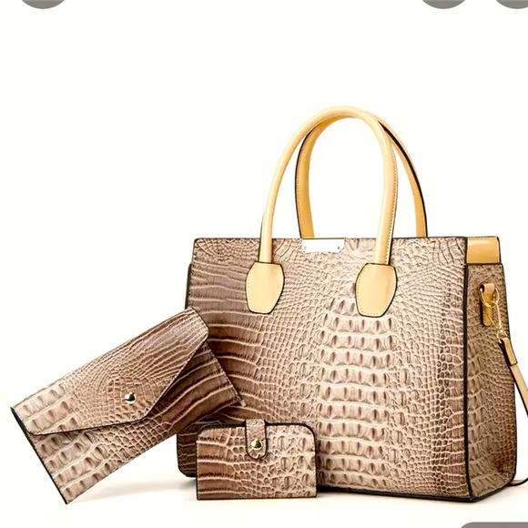 Handbags - NWT Luxurious 3 Piece Large Crocodile Pattern Faux Leather Handbag